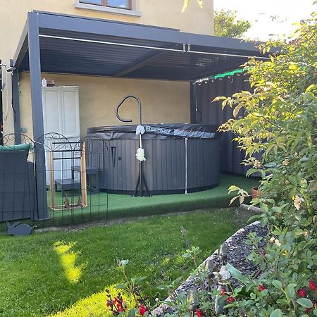 La Maison D'Ivona La Tour-de-Salvagny Exteriér fotografie